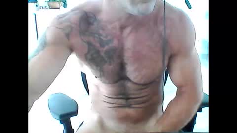 Snapshot of creatureofbeauty chatting on May 28, 4:48 pm creatureofbeauty online show from May 28, 4:48 pm