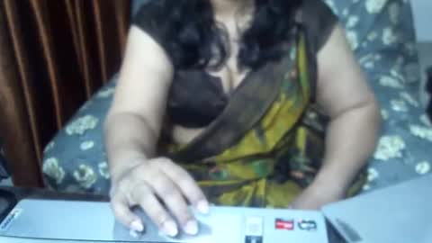 Snapshot of crezybhabihot chatting on January 11, 10:29 am Sonika69 online show from January 11, 10:29 am