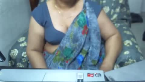 Snapshot of crezybhabihot chatting on January 14, 9:51 pm Sonika69 online show from January 14, 9:51 pm