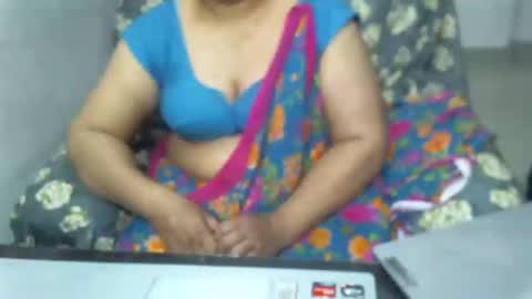 Snapshot of crezybhabihot chatting on January 16, 8:14 pm Sonika69 online show from January 16, 8:14 pm