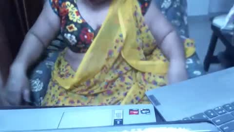 Snapshot of crezybhabihot chatting on January 26, 12:01 pm Sonika69 online show from January 26, 12:01 pm