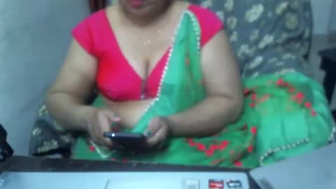 Snapshot of crezybhabihot chatting on February 4, 10:55 pm Sonika69 online show from February 4, 10:55 pm