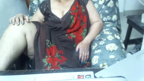 Snapshot of crezybhabihot chatting on February 26, 12:05 am Sonika69 online show from February 26, 12:05 am