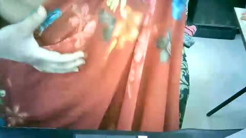 Snapshot of crezybhabihot chatting on January 17, 10:53 am Sonika69 online show from January 17, 10:53 am