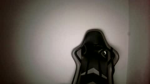 Snapshot of criatian_grey chatting on August 2, 11:47 pm criatian_grey online show from August 2, 11:47 pm