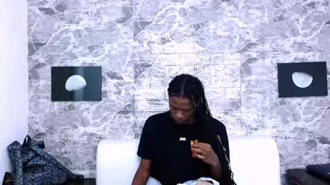 CriisBrown  online show from November 15, 11:18 am