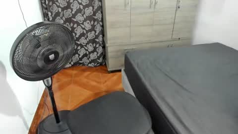 criistal_0 online show from July 23, 1:58 am