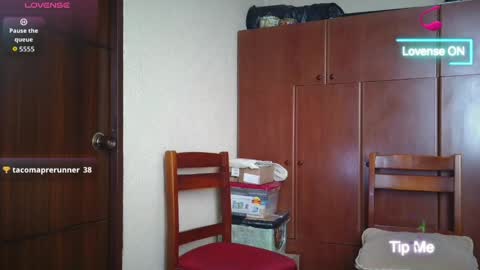 cris2428 online show from March 30, 1:56 pm