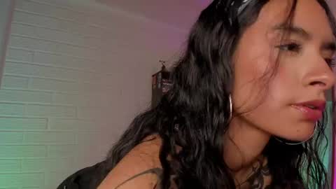 Snapshot of cris_roberts chatting on July 11, 12:46 am Cris Roberts online show from July 11, 12:46 am