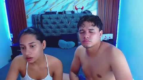 Snapshot of crisandmery chatting on July 15, 5:02 am CRISANDMERY online show from July 15, 5:02 am