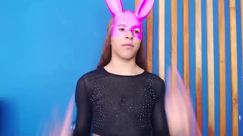 Cris Evanz online show from February 9, 3:12 pm