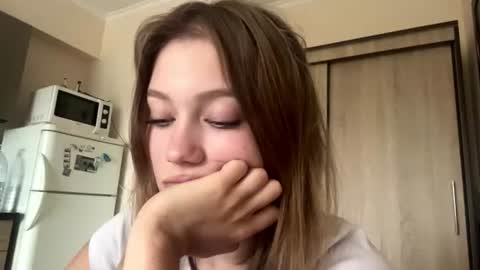crissymemo online show from July 22, 3:15 pm