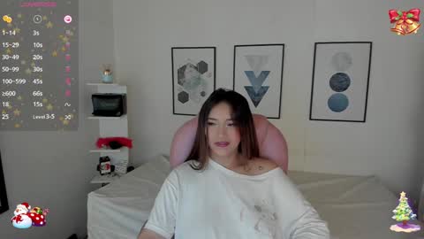 Snapshot of cristal__hot_1 chatting on December 4, 7:17 am Cristal online show from December 4, 7:17 am