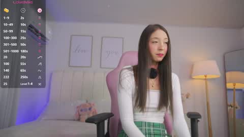 Cristal  online show from May 6, 12:08 am