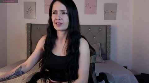  Alejandra from Wednesday to Saturday from 1000 pm to 400 am Colombian hour online show from April 8, 3:06 am