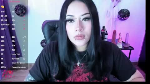 Snapshot of cristal_kosh chatting on January 30, 12:06 pm Cris online show from January 30, 12:06 pm