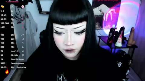 Cris online show from July 30, 9:03 pm