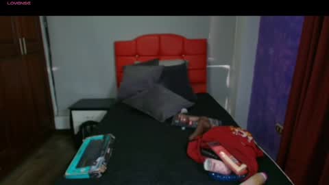 Snapshot of cristalmillf chatting on March 3, 7:49 pm CRISTAL MILF online show from March 3, 7:49 pm