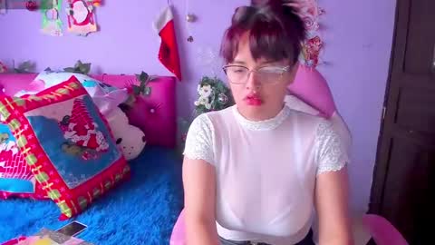 Snapshot of cristaln07 chatting on January 3, 12:19 pm Natis online show from January 3, 12:19 pm