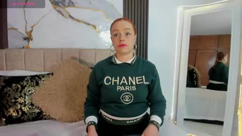 Snapshot of cristalwalker__ chatting on June 12, 10:36 am cristal walker online show from June 12, 10:36 am