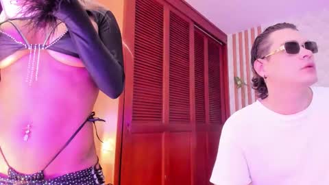 Cris  Pame online show from October 30, 8:05 am