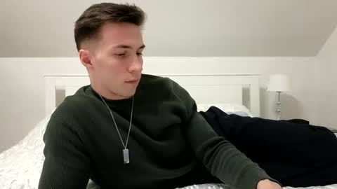 Snapshot of cristianovilla chatting on February 27, 7:14 pm CristianoHailey online show from February 27, 7:14 pm