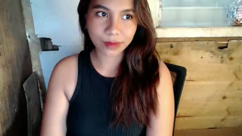 Snapshot of cristinavalerie chatting on March 1, 4:47 am Cristina Valerie online show from March 1, 4:47 am