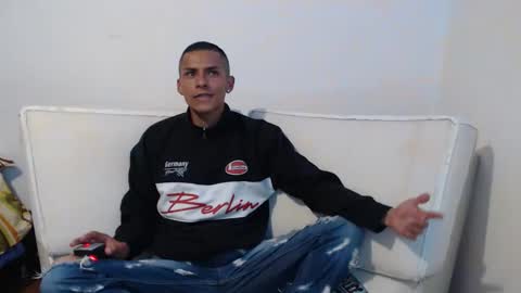 Snapshot of cristofergomez3 chatting on May 27, 1:13 am CRISS online show from May 27, 1:13 am