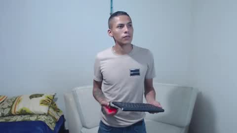 Snapshot of cristofergomez3 chatting on June 1, 10:00 pm CRISS online show from June 1, 10:00 pm