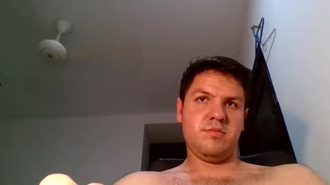 cristopher3042 online show from April 23, 2:13 am