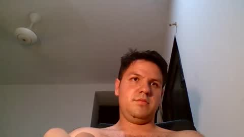 cristopher3042 online show from May 20, 12:50 am
