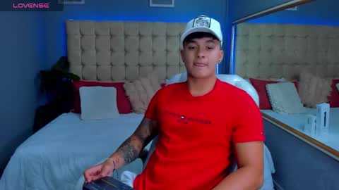 Snapshot of cristopher_strong chatting on September 28, 2:44 pm Cristopher online show from September 28, 2:44 pm