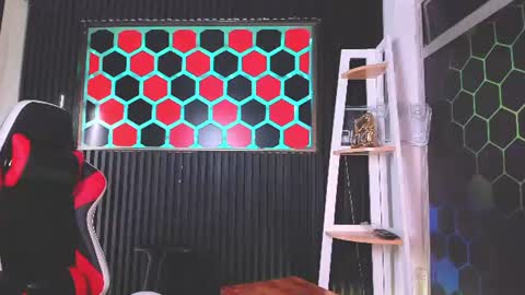 Cristopher  online show from June 18, 8:46 pm