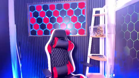 Cristopher  online show from July 1, 8:41 pm
