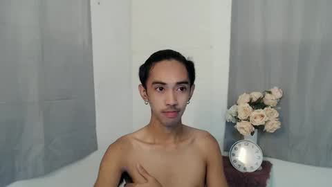 Snapshot of crocodale chatting on September 19, 7:10 am crocodale online show from September 19, 7:10 am