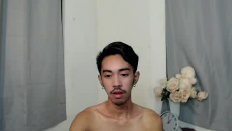 Snapshot of crocodale chatting on October 11, 10:36 am crocodale online show from October 11, 10:36 am