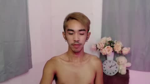 Snapshot of crocodale chatting on October 26, 9:42 pm crocodale online show from October 26, 9:42 pm