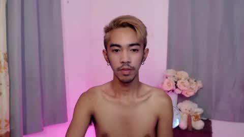 Snapshot of crocodale chatting on October 29, 4:09 pm crocodale online show from October 29, 4:09 pm