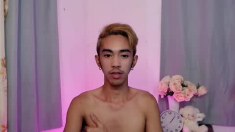 Snapshot of crocodale chatting on November 2, 9:39 pm crocodale online show from November 2, 9:39 pm