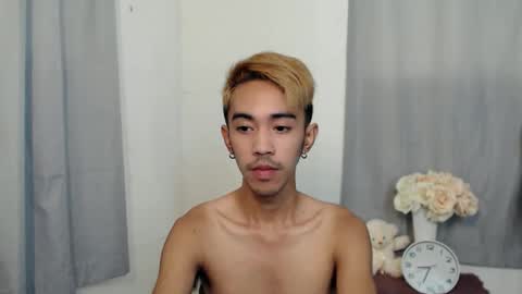 Snapshot of crocodale chatting on November 13, 5:06 am crocodale online show from November 13, 5:06 am