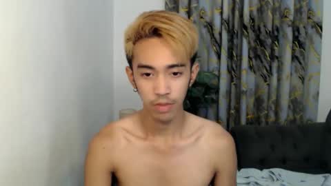 Snapshot of crocodale chatting on November 21, 10:03 am crocodale online show from November 21, 10:03 am