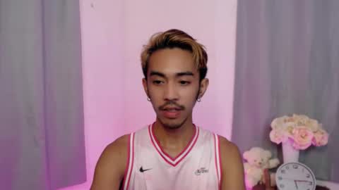 Snapshot of crocodale chatting on November 27, 1:46 pm crocodale online show from November 27, 1:46 pm