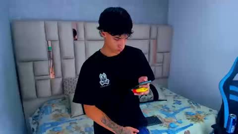 Croy online show from March 11, 9:32 pm