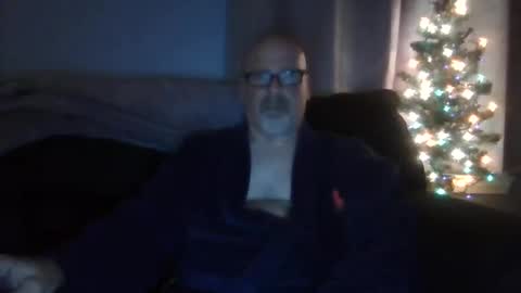 Snapshot of cruising_guy chatting on September 30, 4:39 am fun guy online show from September 30, 4:39 am