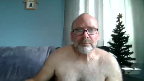 Snapshot of cruising_guy chatting on October 20, 2:39 pm fun guy online show from October 20, 2:39 pm