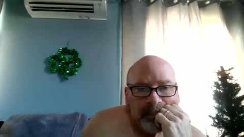 Snapshot of cruising_guy chatting on March 18, 1:14 pm fun guy online show from March 18, 1:14 pm
