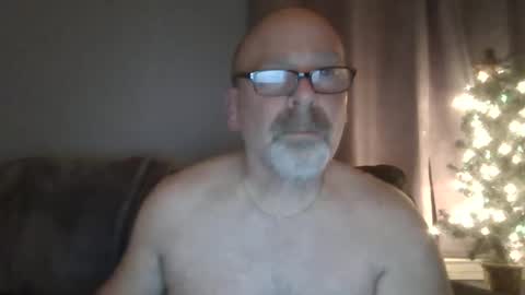 Snapshot of cruising_guy chatting on March 21, 3:22 am fun guy online show from March 21, 3:22 am
