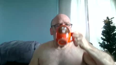 Snapshot of cruising_guy chatting on March 31, 1:22 pm fun guy online show from March 31, 1:22 pm