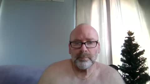 Snapshot of cruising_guy chatting on April 27, 12:58 pm fun guy online show from April 27, 12:58 pm
