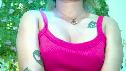 crysrus online show from June 1, 12:56 am